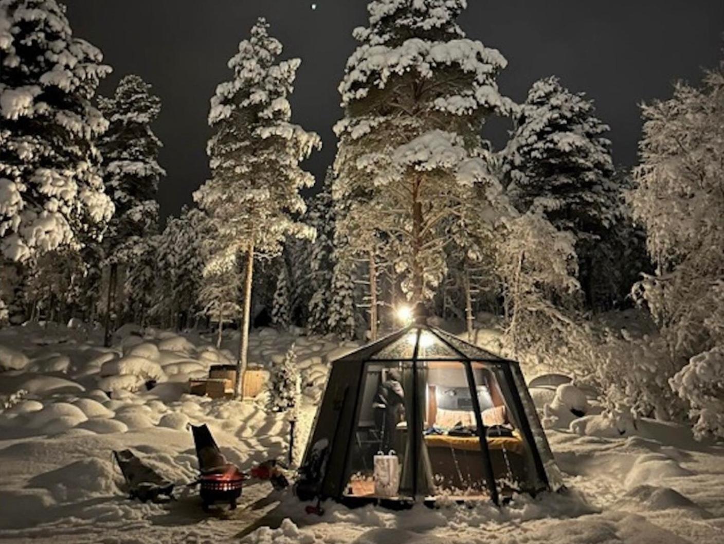 Aurora Igloo With Private Hot Tub By Invisible Forest Lodge Rovaniemi Kültér fotó